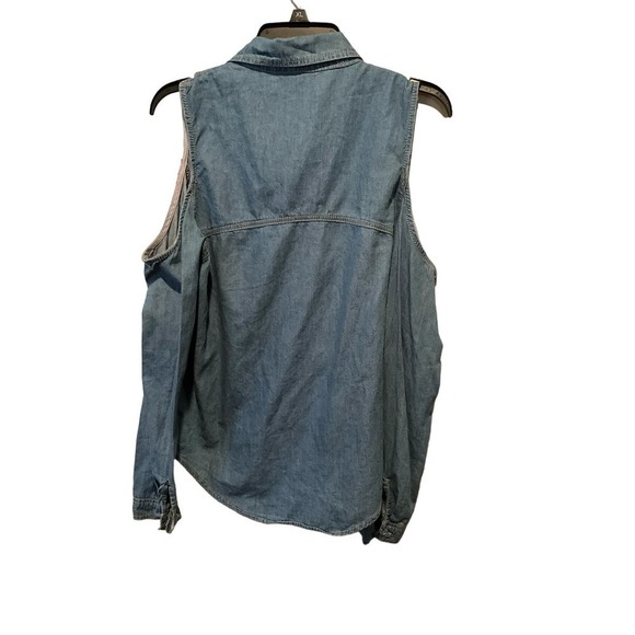 Forever 21 Button-Up Shirt Women's Size L Blue Denim Cold Shoulder Long Sleeve - Picture 2 of 4